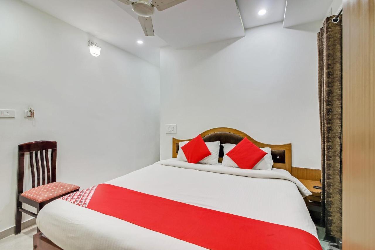 Oyo 28303 Yesh Comforts Hotell Madikeri Eksteriør bilde