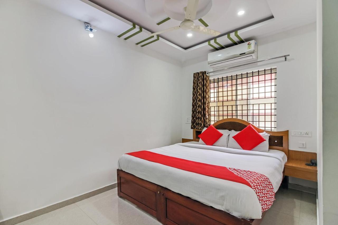 Oyo 28303 Yesh Comforts Hotell Madikeri Eksteriør bilde