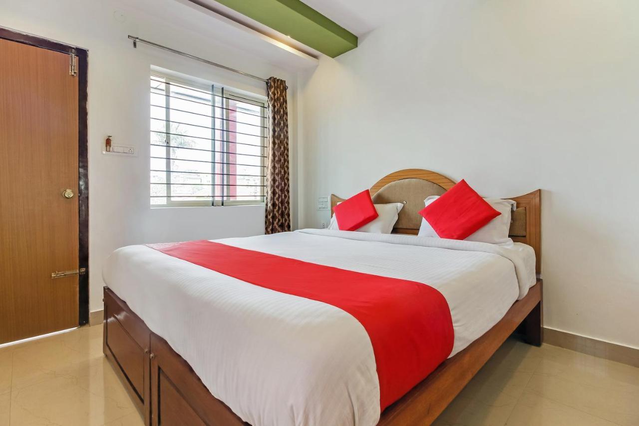 Oyo 28303 Yesh Comforts Hotell Madikeri Eksteriør bilde