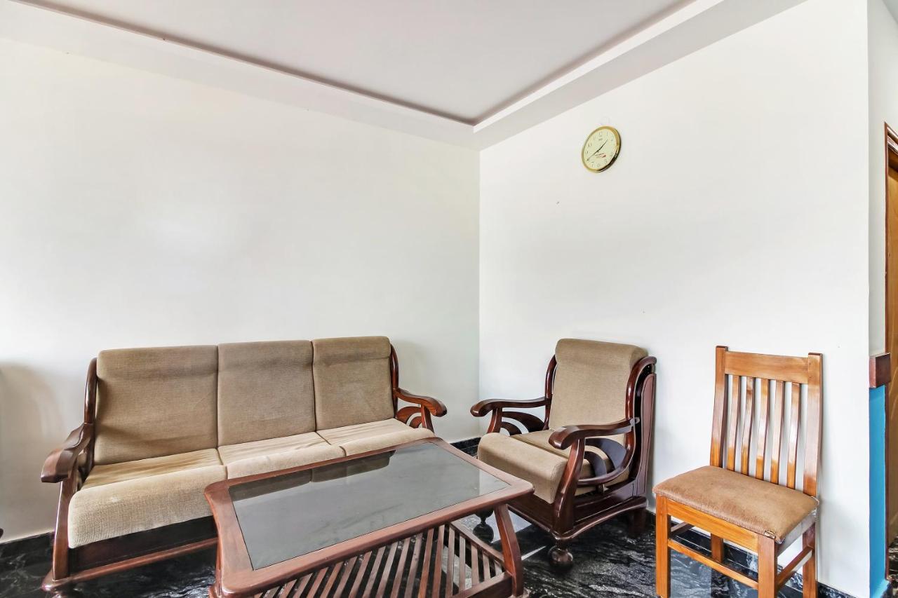 Oyo 28303 Yesh Comforts Hotell Madikeri Eksteriør bilde