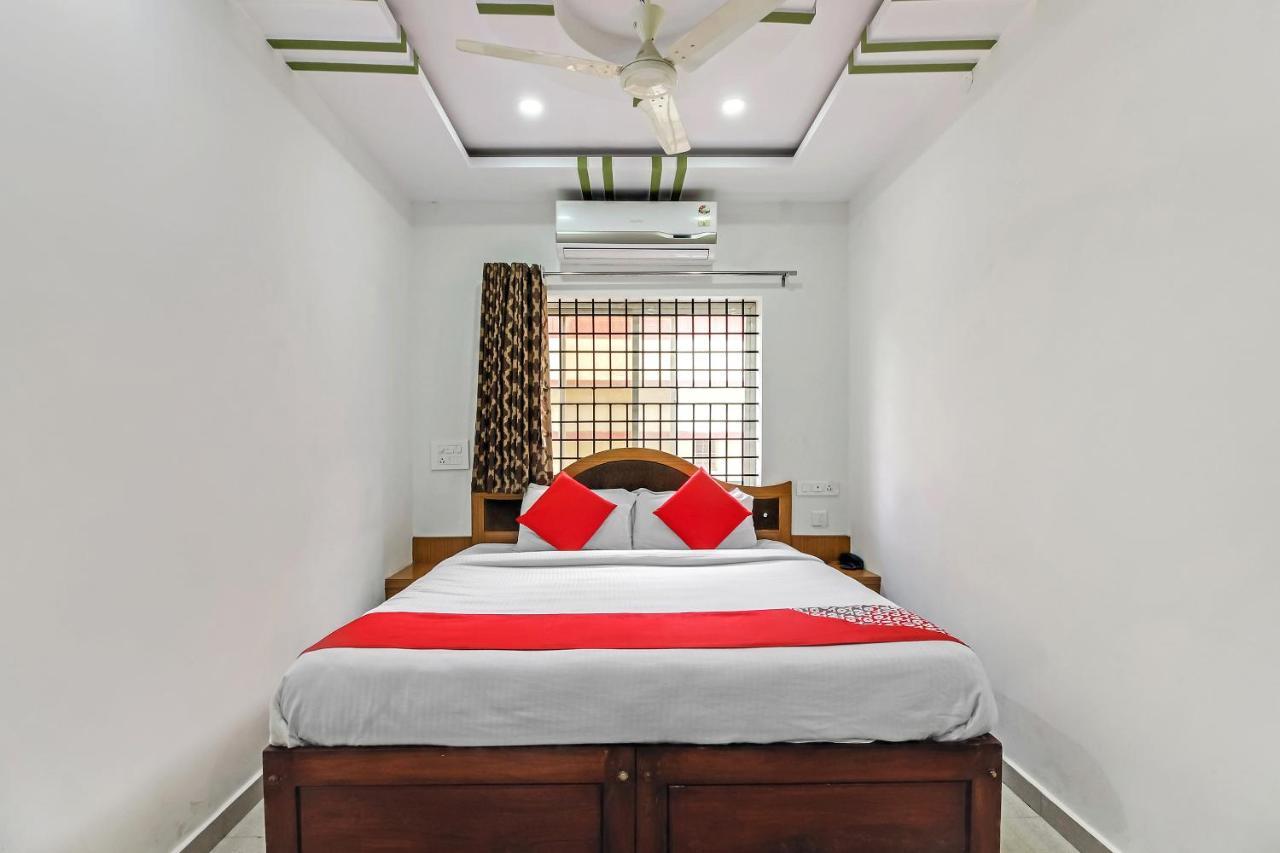 Oyo 28303 Yesh Comforts Hotell Madikeri Eksteriør bilde