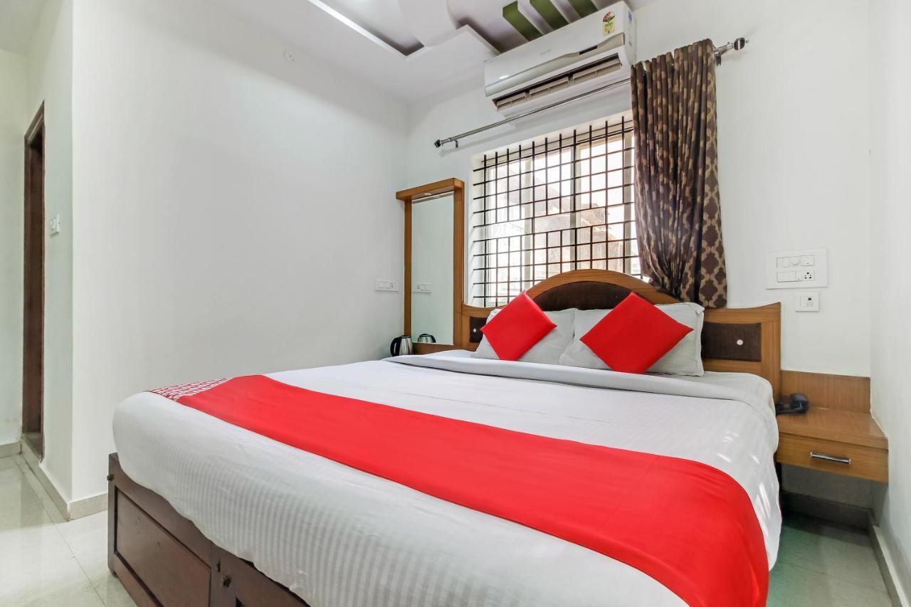 Oyo 28303 Yesh Comforts Hotell Madikeri Eksteriør bilde